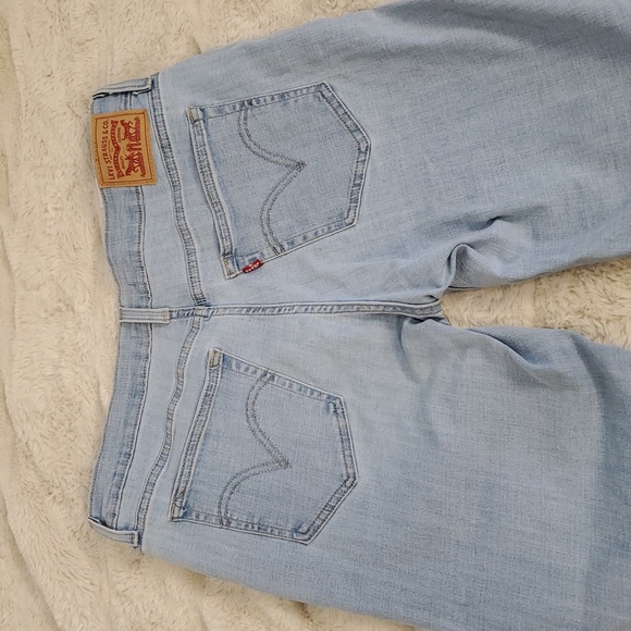 Levi's Light Wash Boyfriend Jeans 31x27 - Picture 12 of 13